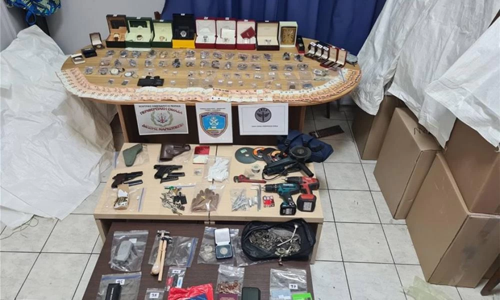 Στα χέρια της Δίωξης ο "αετονύχης" συνταξιούχος με αδυναμία στα Rolex
